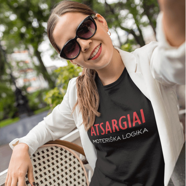 Marškinėliai "Atsargiai - moteriška logika" Marškinėliai "Atsargiai - moteriška logika"