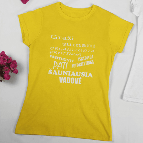 Marškinėliai "Šauniausia vadovė"
