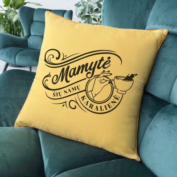 Dekoratyvinė pagalvėlė "Mamytė - namų karalienė" Dekoratyvinė pagalvėlė "Mamytė - namų karalienė"