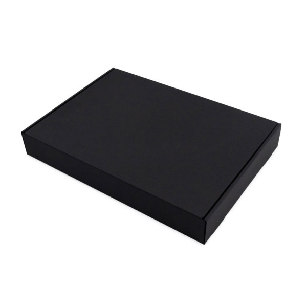 Dovanų dėžutė marškinėliams, juoda 328x240x47mm Dovanų dėžutė marškinėliams, juoda 328x240x47mm