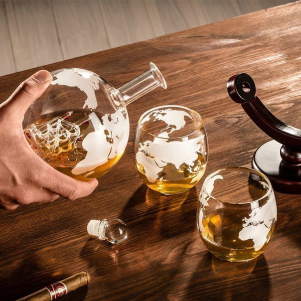 Gaublio formos grafinas su 2 taurėmis