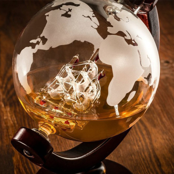 Gaublio formos grafinas su 2 taurėmis