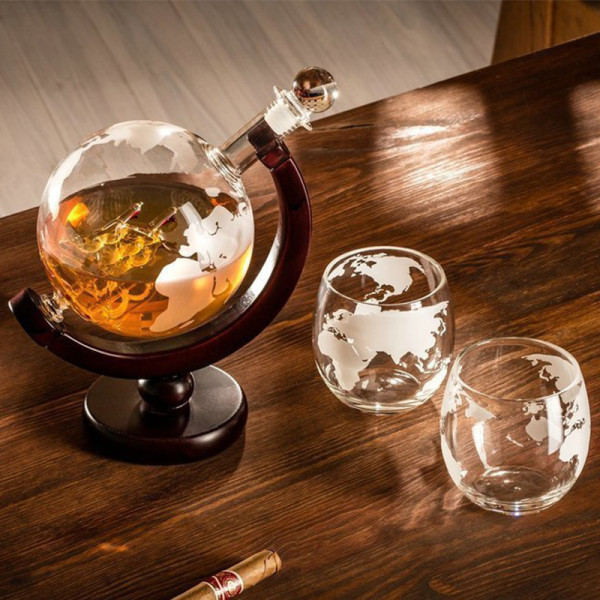 Gaublio formos grafinas su 2 taurėmis