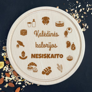 Graviruota medinė pjaustymo lentelė "Kalėdinės kalorijos nesiskaito"