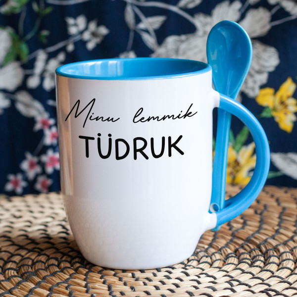 Puodelis su šaukšteliu "Mylimiausia mergina" Puodelis su šaukšteliu "Mylimiausia mergina"