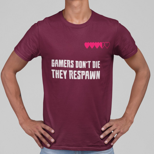 Marškinėliai "Gamers don't die"