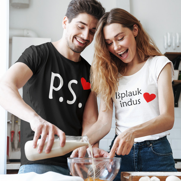 Marškinėlių komplektas "P.S" su pasirinktu užrašu Marškinėlių komplektas "P.S" su pasirinktu užrašu