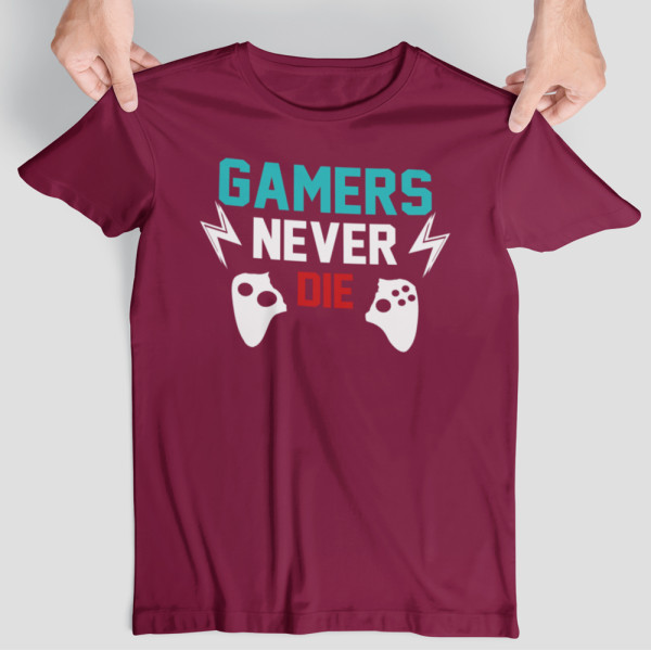 Marškinėliai "Gamers never die"