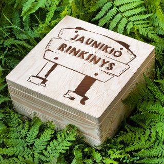Medinė dėžė "Jaunikio rinkinys" (30x30cm)
