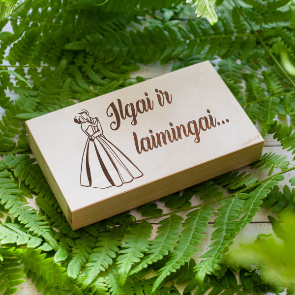 Medinė pinigų dėžutė "Ilgai ir laimingai" Medinė pinigų dėžutė "Ilgai ir laimingai"