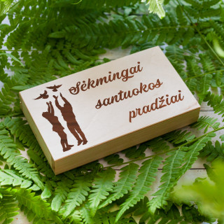 Medinė pinigų dėžutė "Sėkmingai santuokos pradžiai"
