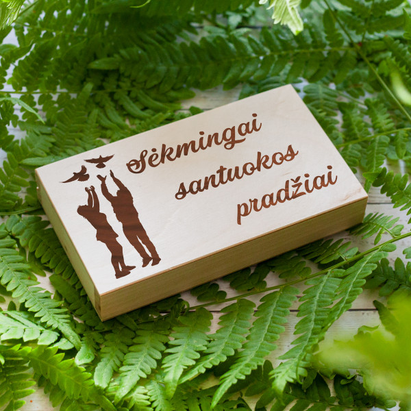 Medinė pinigų dėžutė "Sėkmingai santuokos pradžiai" Medinė pinigų dėžutė "Sėkmingai santuokos pradžiai"