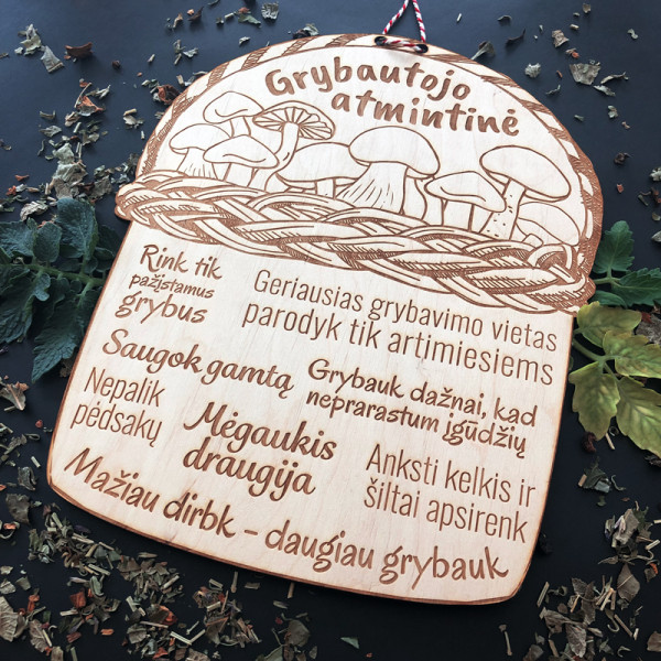 Graviruota medinė lentelė "Grybautojo atmintinė" Graviruota medinė lentelė "Grybautojo atmintinė"