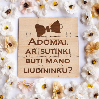 Medinis puodelio padėkliukas - dėlionė "Ar sutinki būti mano liudininku?" su Jūsų pasirinktu vardu