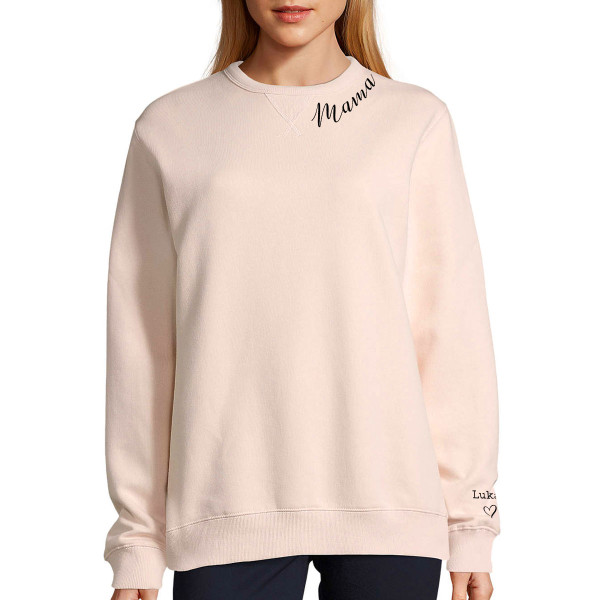 UNISEX pastelinis "Sully" džemperis "Mama" su vaikų vardais ant rankovės UNISEX pastelinis "Sully" džemperis "Mama" su vaikų vardais ant rankovės