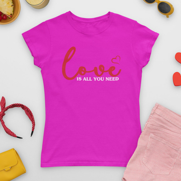 Moteriški marškinėliai "Love is all you need"