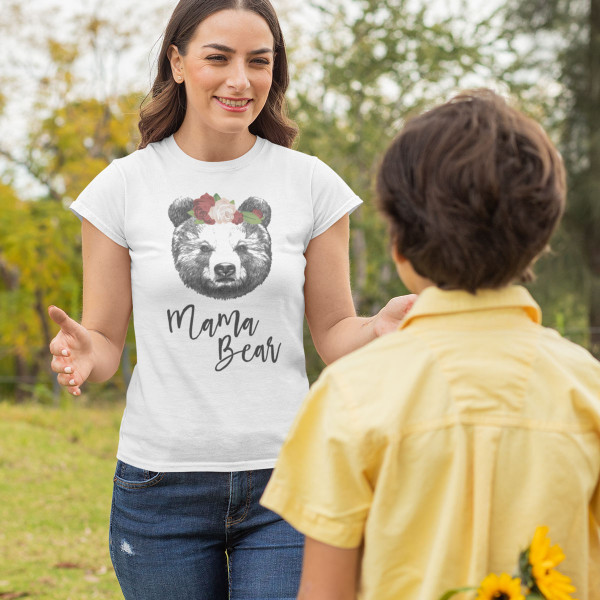 Moteriški marškinėliai "Mama bear" Moteriški marškinėliai "Mama bear"