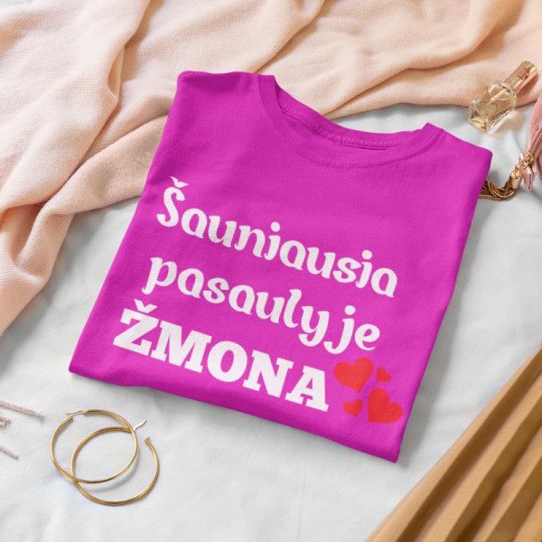 Moteriški marškinėliai "Šauniausia pasaulyje žmona" Moteriški marškinėliai "Šauniausia pasaulyje žmona"