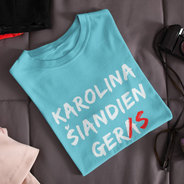 Moteriški marškinėliai "Šiandien gers" su pasirinktu vardu