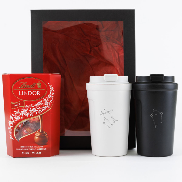 Premium dovanų rinkinys porai "Zodiako žvaigždynai" su Jūsų pasirinktais zodiako ženklais (400ml) Premium dovanų rinkinys porai "Zodiako žvaigždynai" su Jūsų pasirinktais zodiako ženklais (400ml)