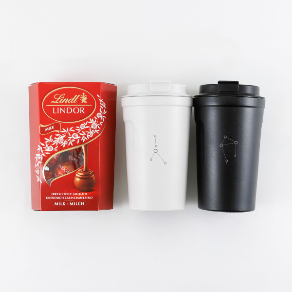 Premium dovanų rinkinys porai "Zodiako žvaigždynai" su Jūsų pasirinktais zodiako ženklais (400ml) Premium dovanų rinkinys porai "Zodiako žvaigždynai" su Jūsų pasirinktais zodiako ženklais (400ml)