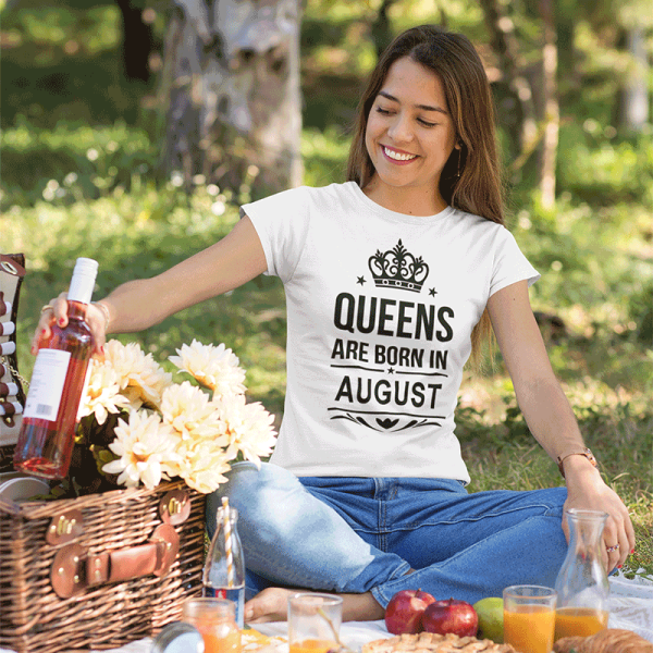 Moteriški marškinėliai "Queens are born" su Jūsų pasirinktu mėnesiu