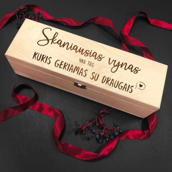 Medinė butelio dėžė "Skaniausias vynas" Medinė butelio dėžė "Skaniausias vynas"