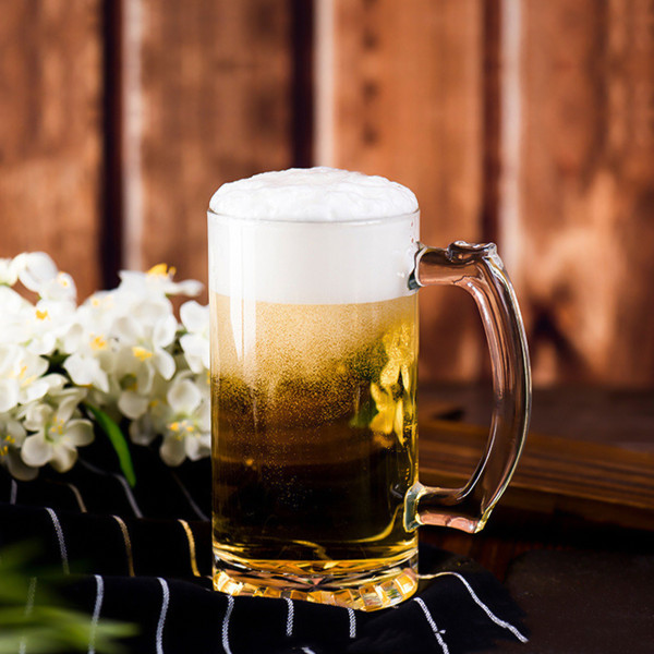 Stiklinis bokalas su rankena (500ml)