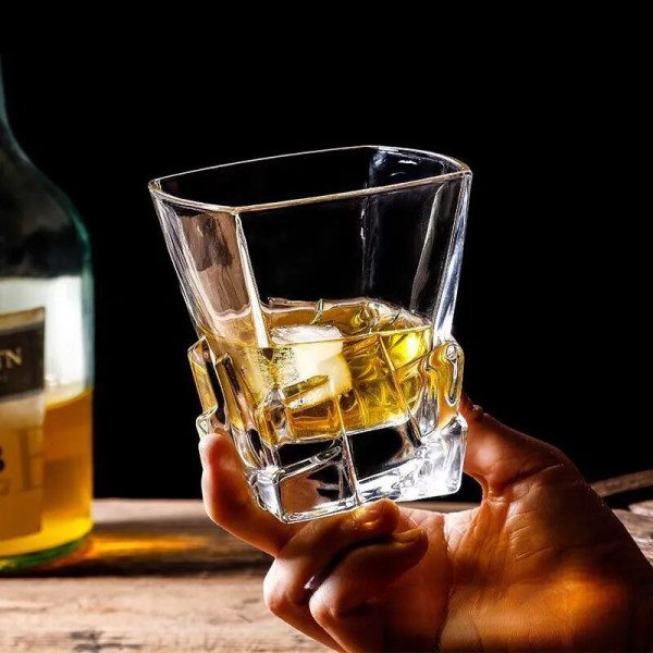 Viskio taurė "ELIXIR" Viskio taurė "ELIXIR"